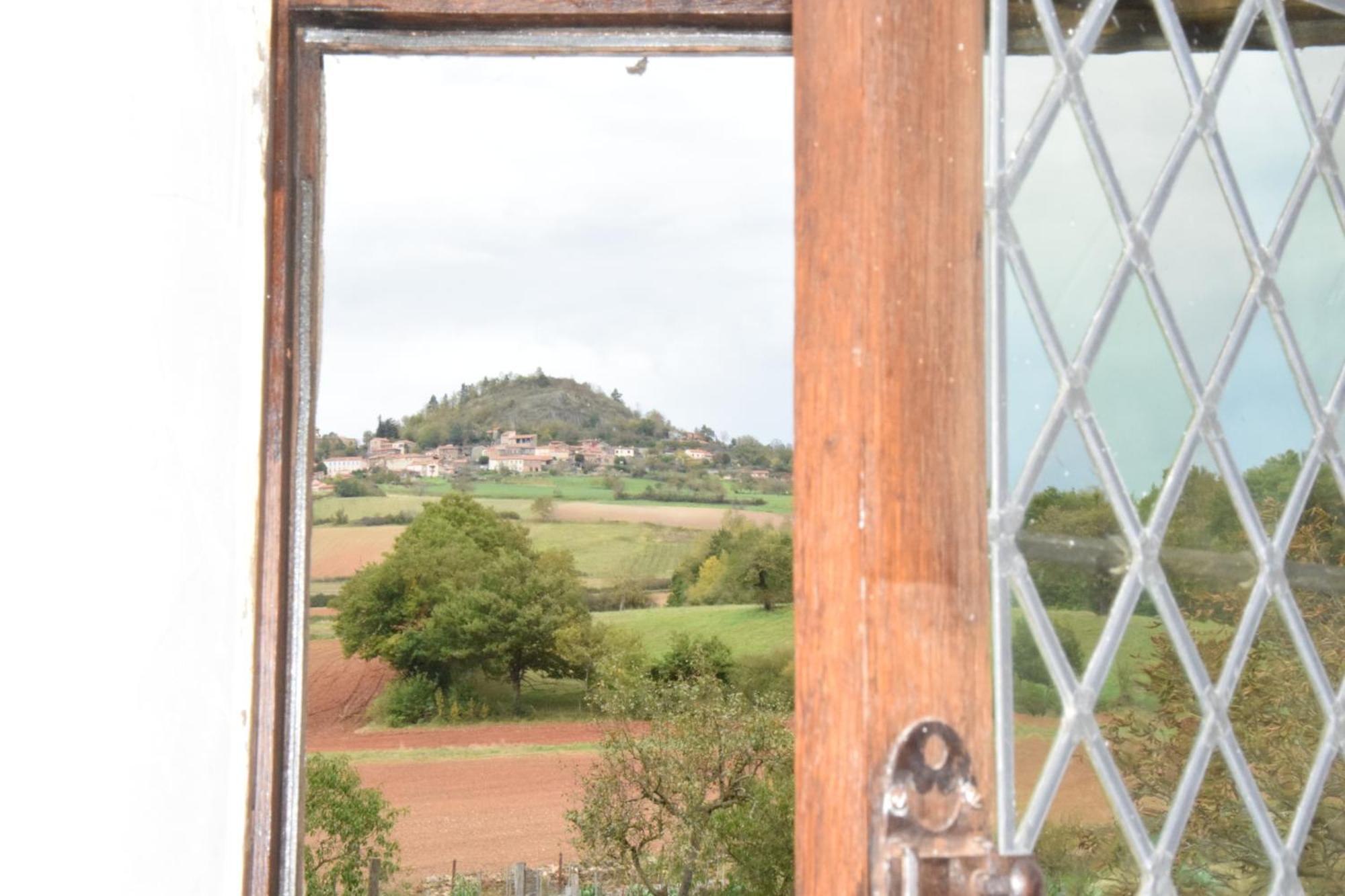Chateau Des Aiguilles Saint-Rémy-de-Chargnat Zimmer foto